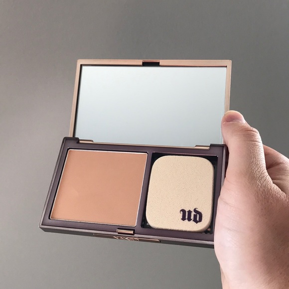 Urban Decay Other - Urban Decay / Naked Skin Powder Foundation